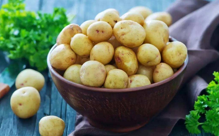土豆最快去皮的方法是什么 土豆怎样去皮最容易